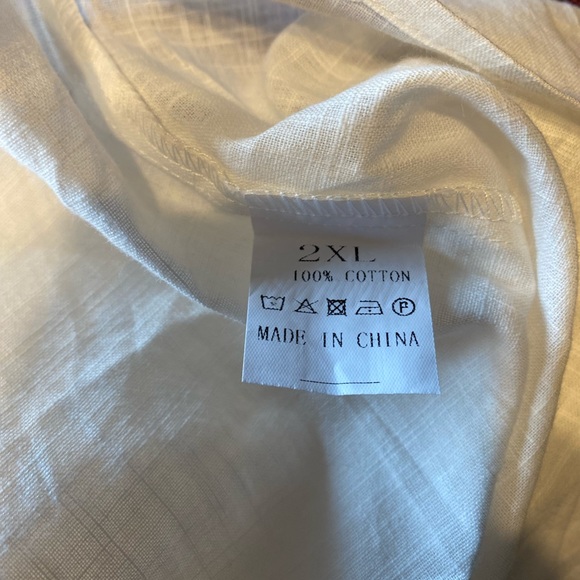 White Embroidered Sleeveless Top - Picture 4 of 4